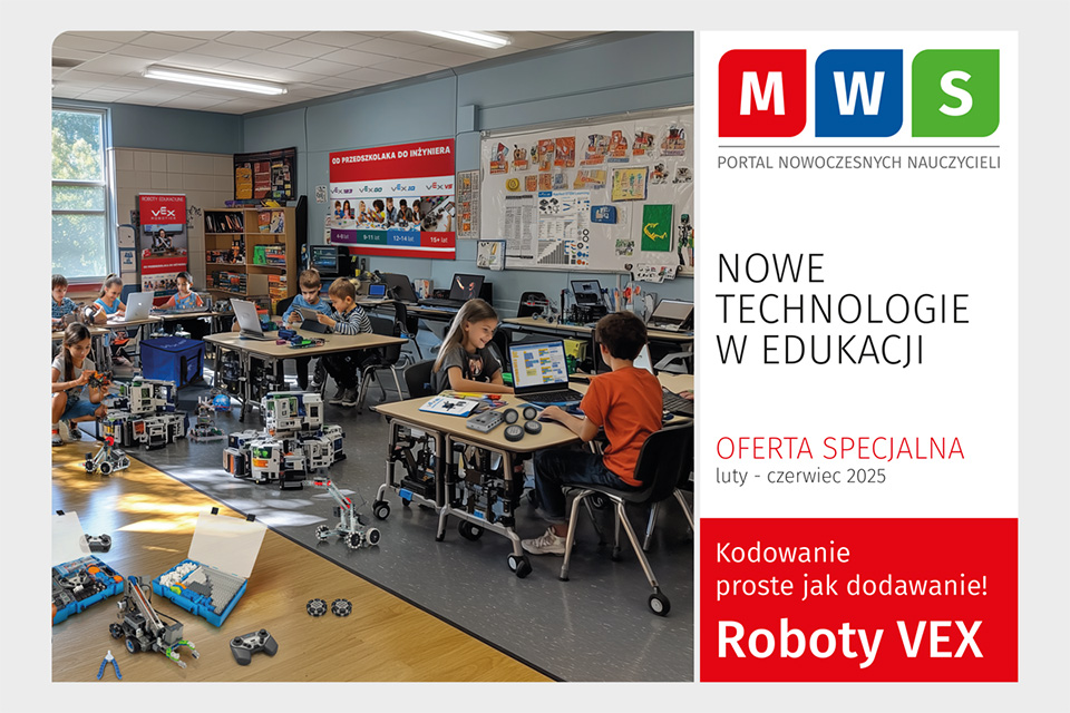 Uśmiechnięte dzieci w szkole programujące roboty VEX.